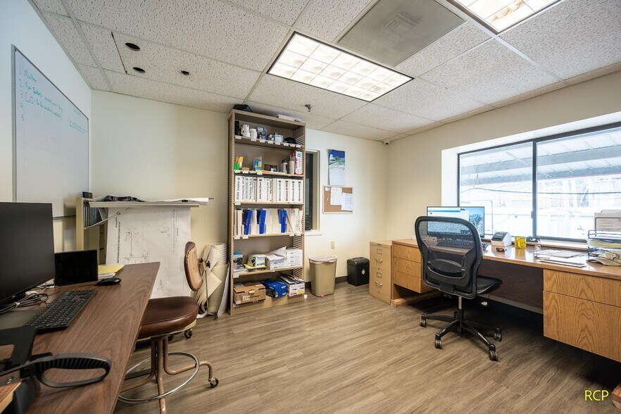 More Photos Of 1400 Kaster Rd, Saint Helens Manufacturing For Sale