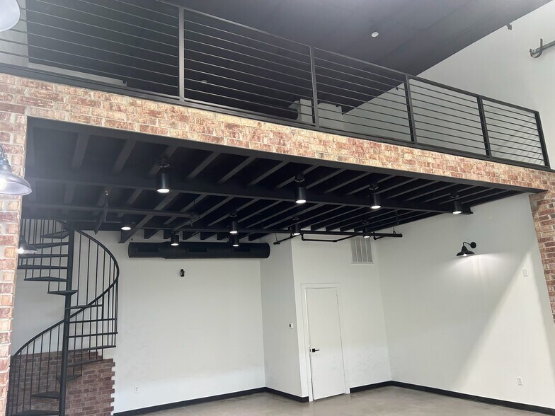 More Photos Of 6767 All Stars Ave, Frisco Flex For Sale