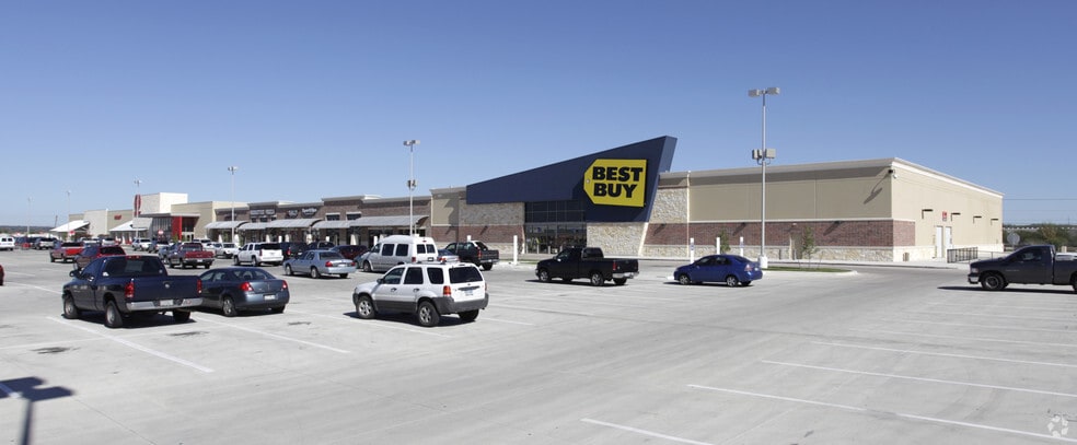 More Photos Of 161 Creekside Way, New Braunfels Unknown For Lease