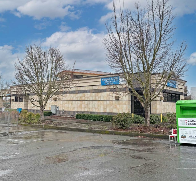 More Photos Of 10580 SW Beaverton-hillsdale Hwy, Beaverton Bank For Lease