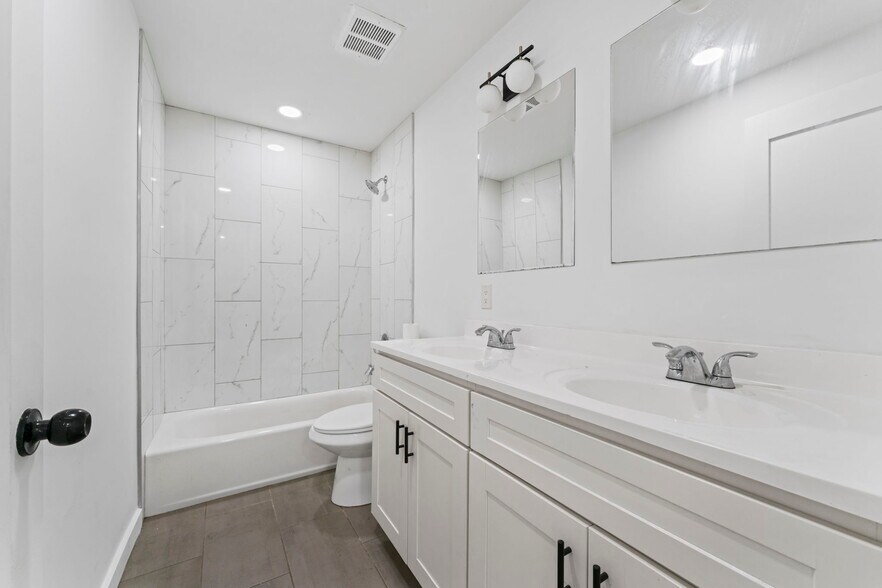 More Photos Of 3601 14th St NW, Washington Apartments For Sale
