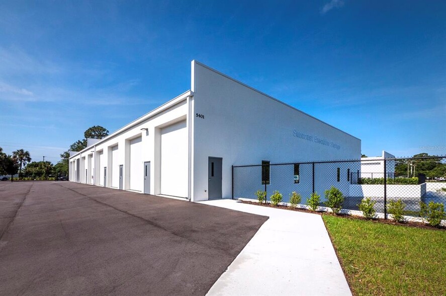 Primary Photo Of 5401 Tri Par Dr, Sarasota Industrial For Lease