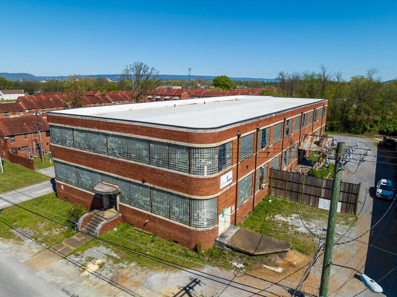 More Photos Of 2301 E 28th St, Chattanooga Manufacturing For Lease