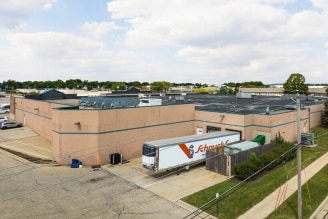 More Photos Of 1501 Creston Park Dr, Janesville Supermarket For Sale