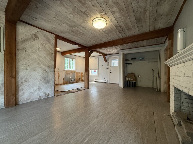 More Photos Of 561 Foundry St, South Easton Specialty For Lease