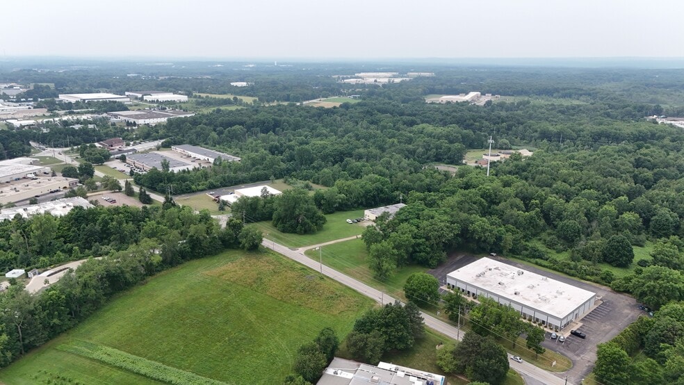 More Photos Of 5282 Hudson Dr, Hudson Warehouse For Lease