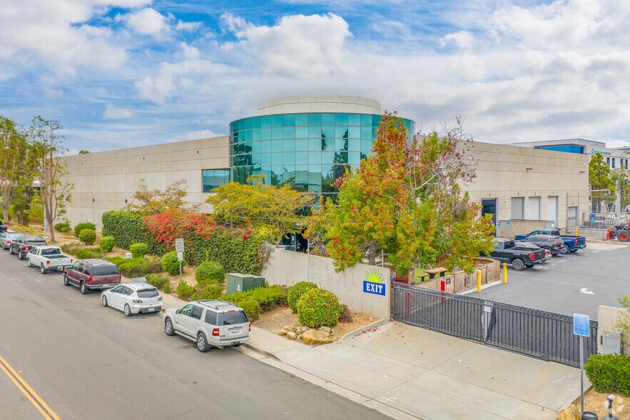 More Photos Of 6550 Mira Mesa Blvd, San Diego Manufacturing For Lease