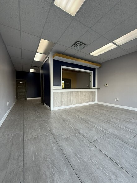 More Photos Of 721-739 Georgesville Rd, Columbus General Retail For Lease