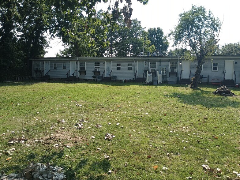 More Photos Of 2222-2232 Alexander St, Granite City Apartments For Sale