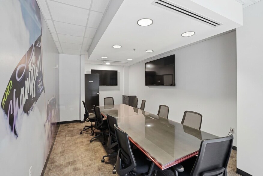 More Photos Of 13201 W Reese Blvd, Huntersville Warehouse For Sale