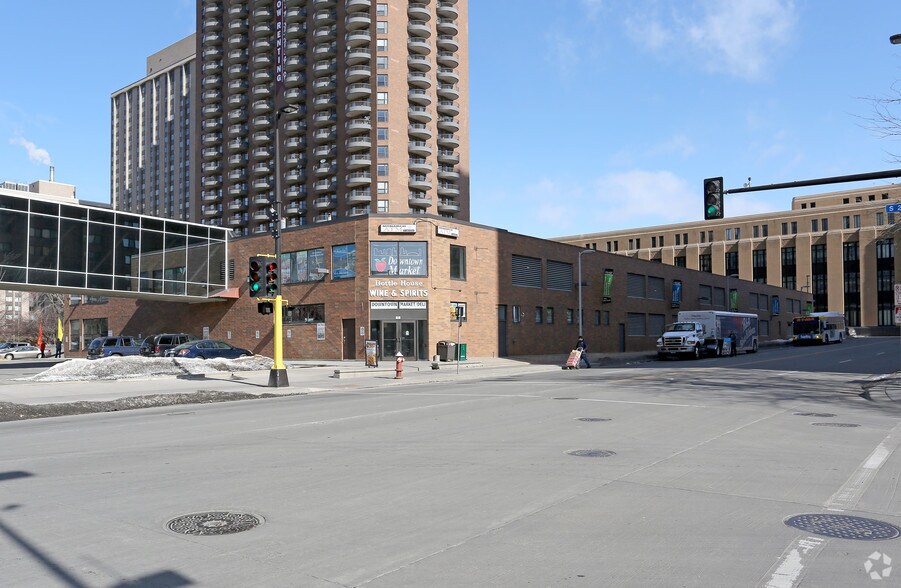 Primary Photo Of 150 S 2nd Ave, Minneapolis Parking Garage For Lease