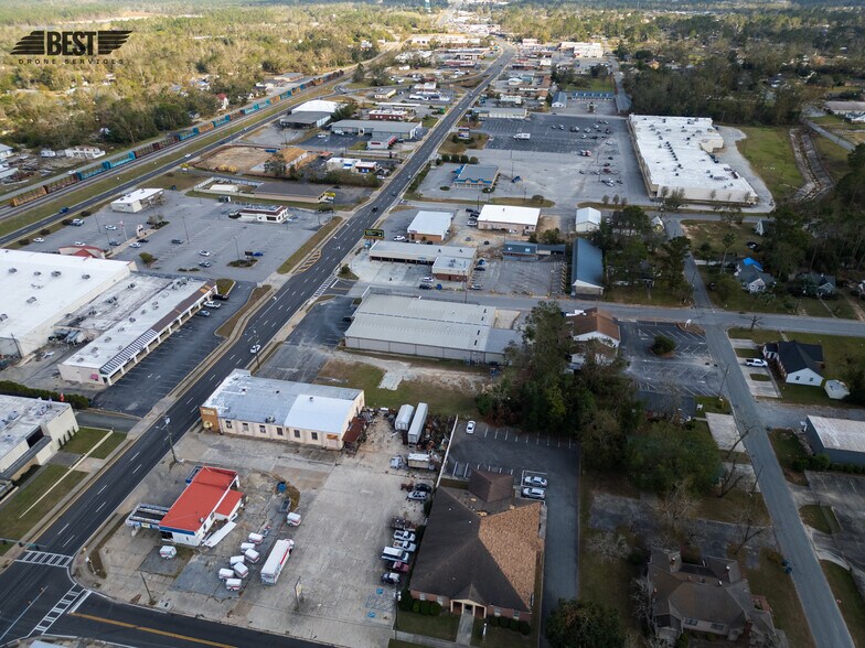 More Photos Of 307 E 1st St, Vidalia Freestanding For Sale