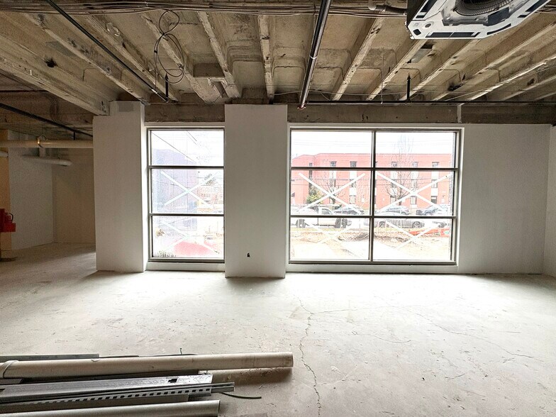 More Photos Of 250 College Ave, Lancaster Apartments For Lease