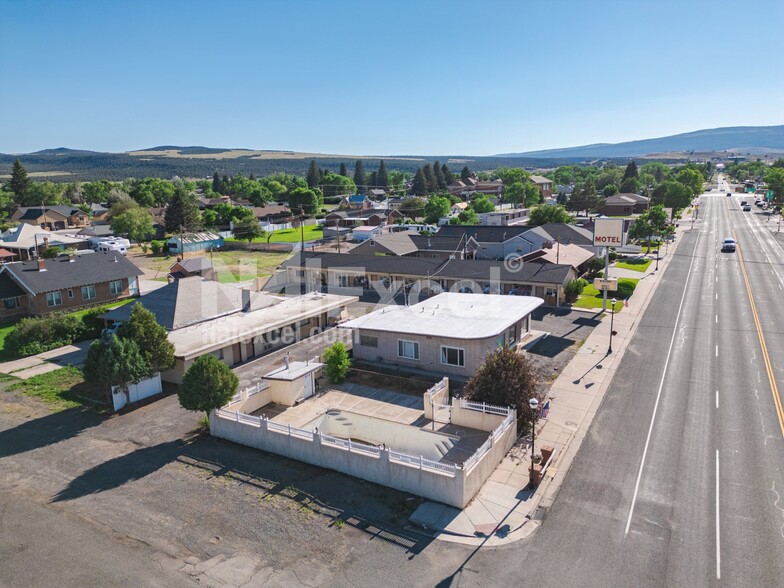 Primary Photo Of 180 E Center St, Panguitch Hotel For Sale