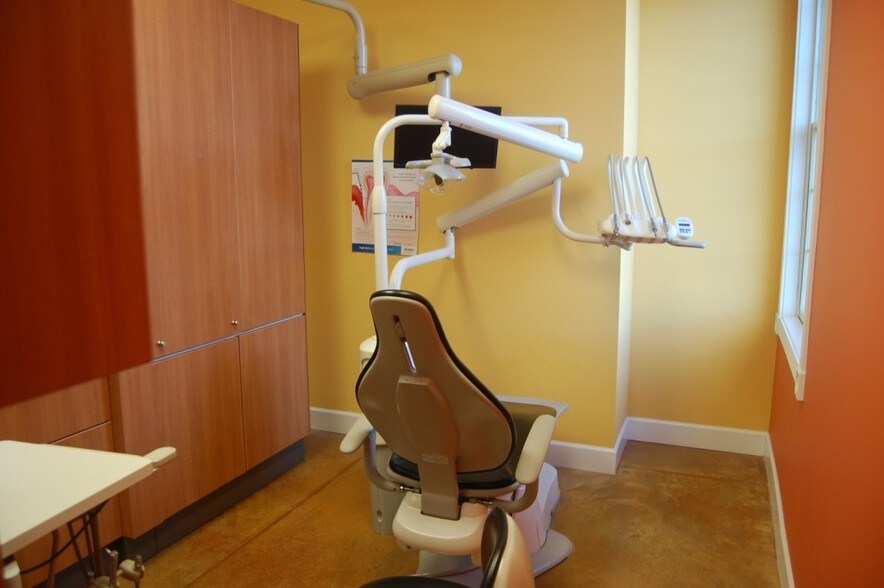 More Photos Of 5007 Transit Rd, Depew Storefront Retail Office For Lease