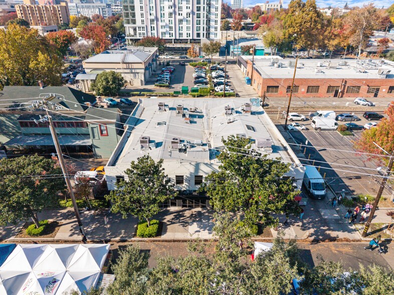 More Photos Of 1931 J st, Sacramento General Retail For Sale