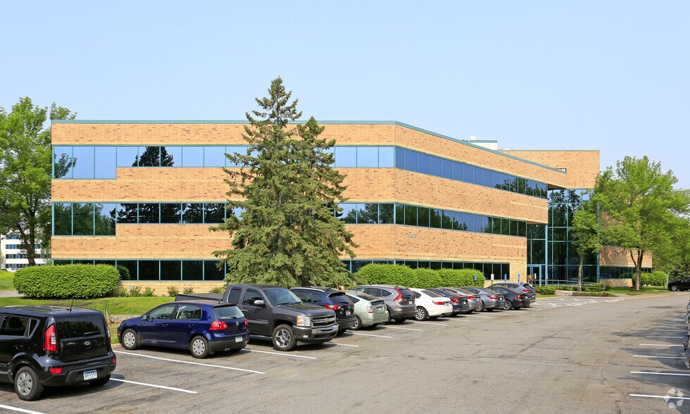 More Photos Of 10405 6th Ave N, Plymouth Office For Sale