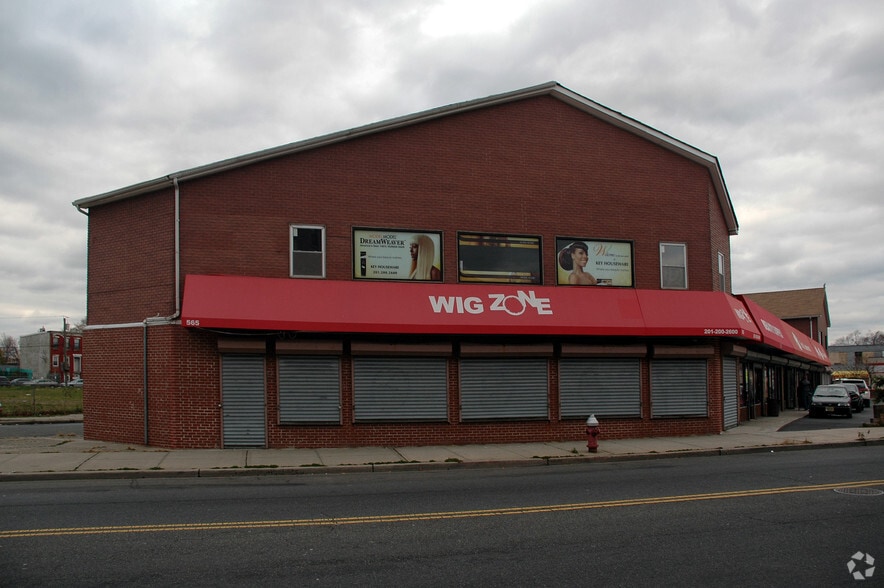 More Photos Of 571-575 Martin Luther King Jr Dr, Jersey City Freestanding For Sale