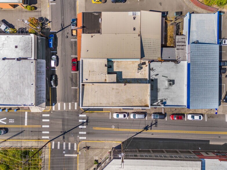 More Photos Of 202 NE 1st, Winlock Storefront Retail Office For Sale