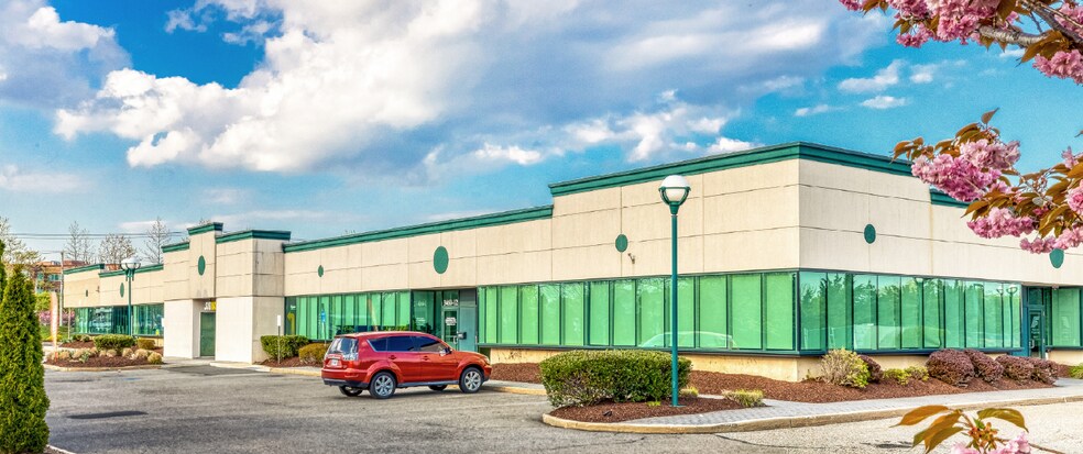Primary Photo Of 3460 Veterans Memorial Hwy, Bohemia Medical For Lease