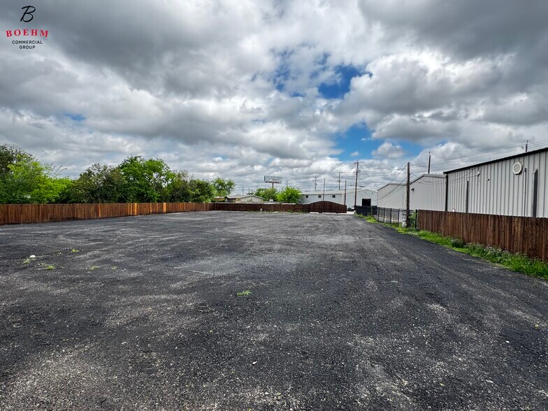 More Photos Of 9602 Dewberry Path, Boerne Land For Lease