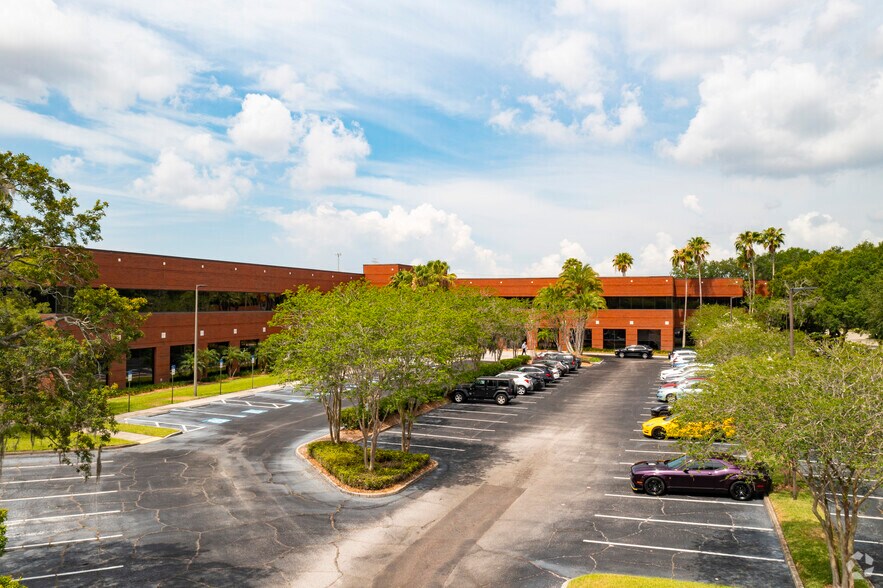More Photos Of 3611 Queen Palm Dr, Tampa Office For Lease