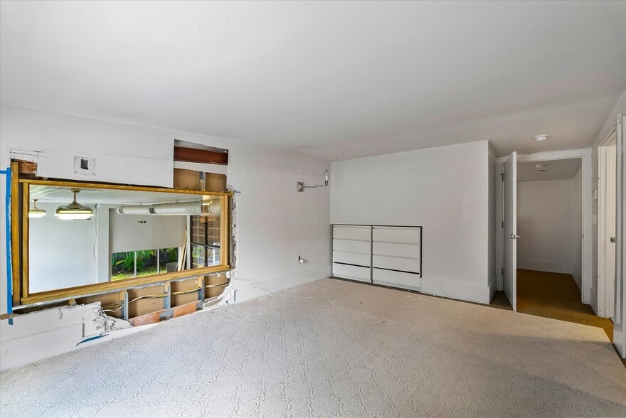 More Photos Of 1517 E 5th Ave, Tampa Office For Sale