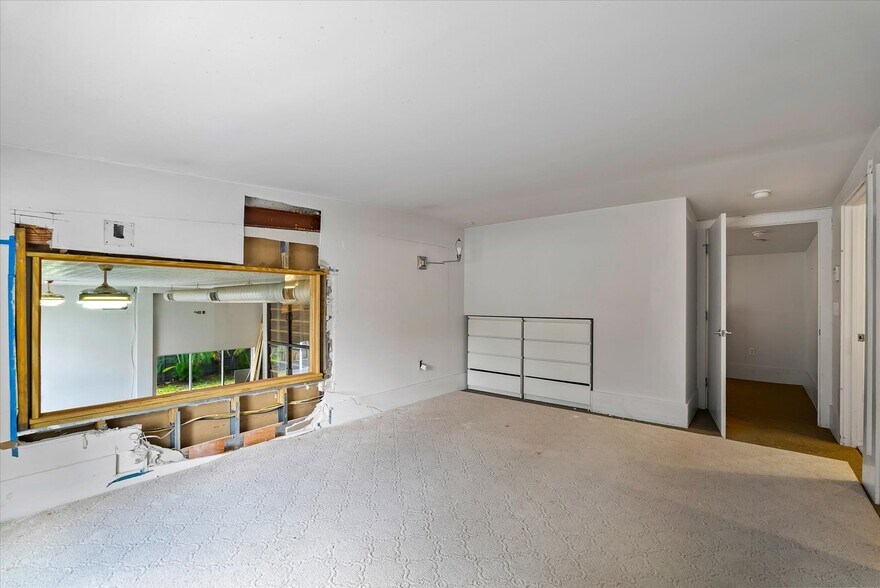 More Photos Of 1517 E 5th Ave, Tampa Office For Lease