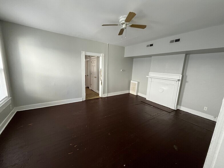 More Photos Of 125 S Chappell St, Petersburg Multifamily For Sale