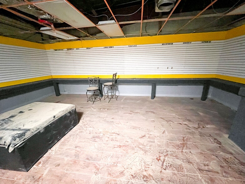 More Photos Of 3920 W Wall St, Midland Bowling Alley For Sale