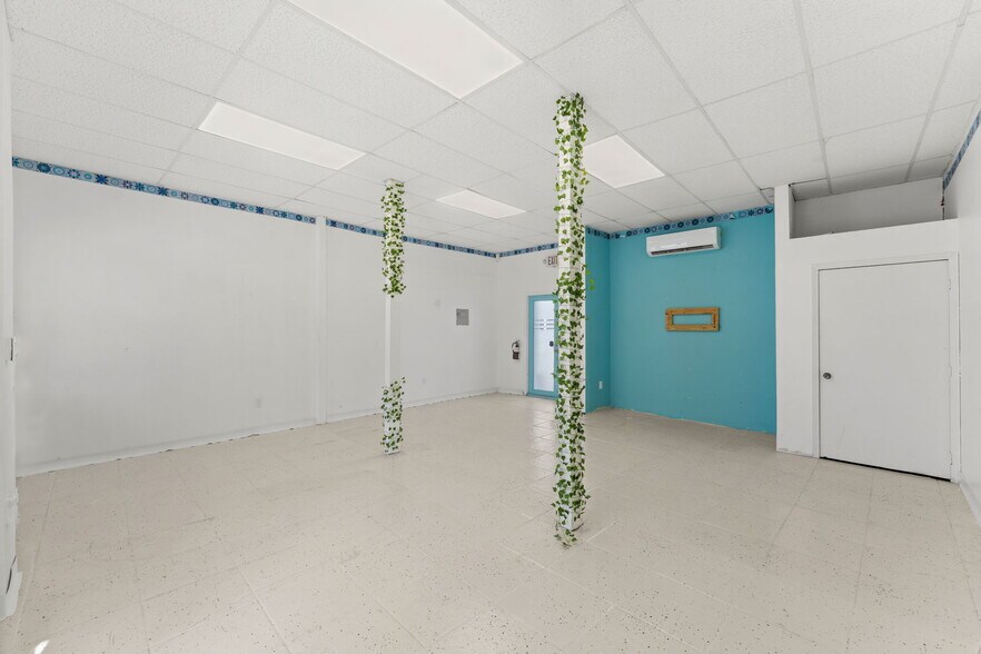 More Photos Of 226 King St, Cocoa Unknown For Lease