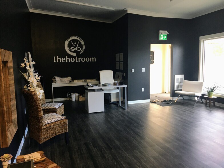 More Photos Of 1001 Main Street, Kindersley Office Residential For Sale