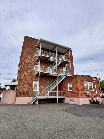 More Photos Of 140 Rt-7, Nutley Apartments For Sale