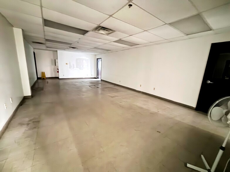 More Photos Of 1167 S 4th Ave, Sidney Manufacturing For Lease