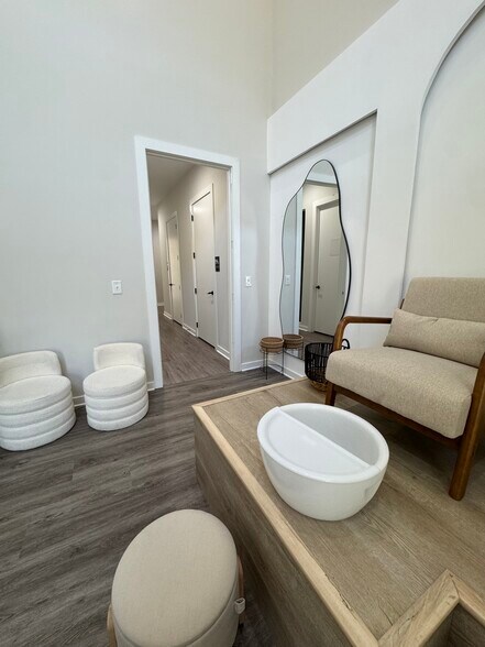 More Photos Of 6110 McFarland Station Dr, Alpharetta Office For Lease