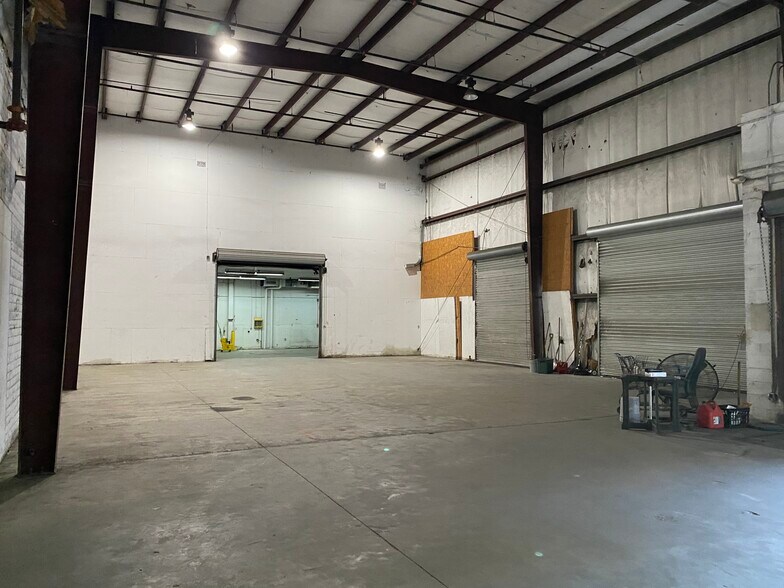 More Photos Of 2910 W Beaver St, Jacksonville Light Distribution For Lease