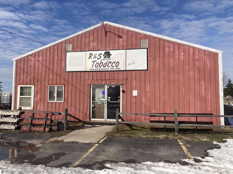 Primary Photo Of 299 US Highway 31 S, Traverse City Warehouse For Lease