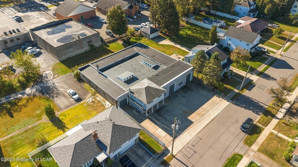 More Photos Of 36 Atherton Ave, Wyoming Flex For Sale