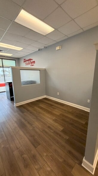 More Photos Of 42605-42681 Hwy 27, Davenport General Retail For Lease