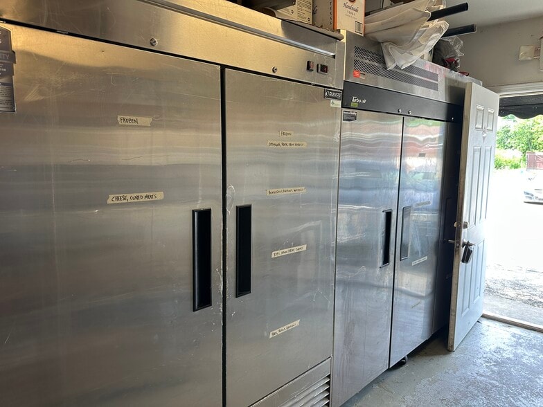 More Photos Of 89 E Grand Ave, Fox Lake Restaurant For Sale