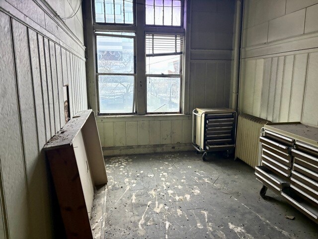 More Photos Of 217 E Court St, Kankakee General Retail For Sale