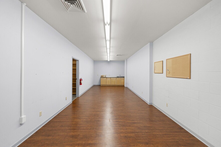 More Photos Of 1215 E Villa Maria Rd, Bryan Office For Sale