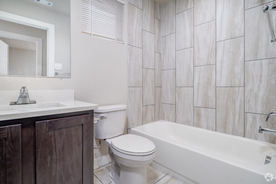 More Photos Of 8302 Via Verona, San Antonio Apartments For Sale