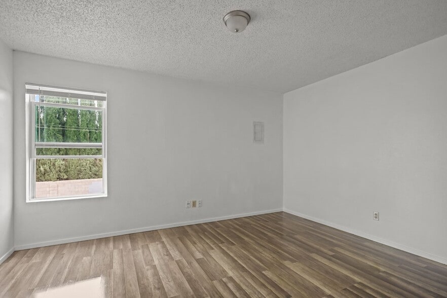 More Photos Of 1449 John Ben Shepperd Pky, Odessa Apartments For Sale