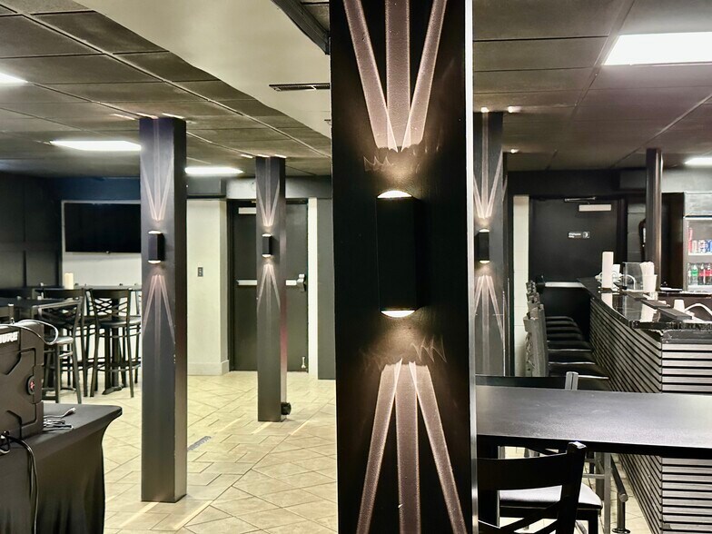 More Photos Of 832 Gallia St, Portsmouth Theater Concert Hall For Sale