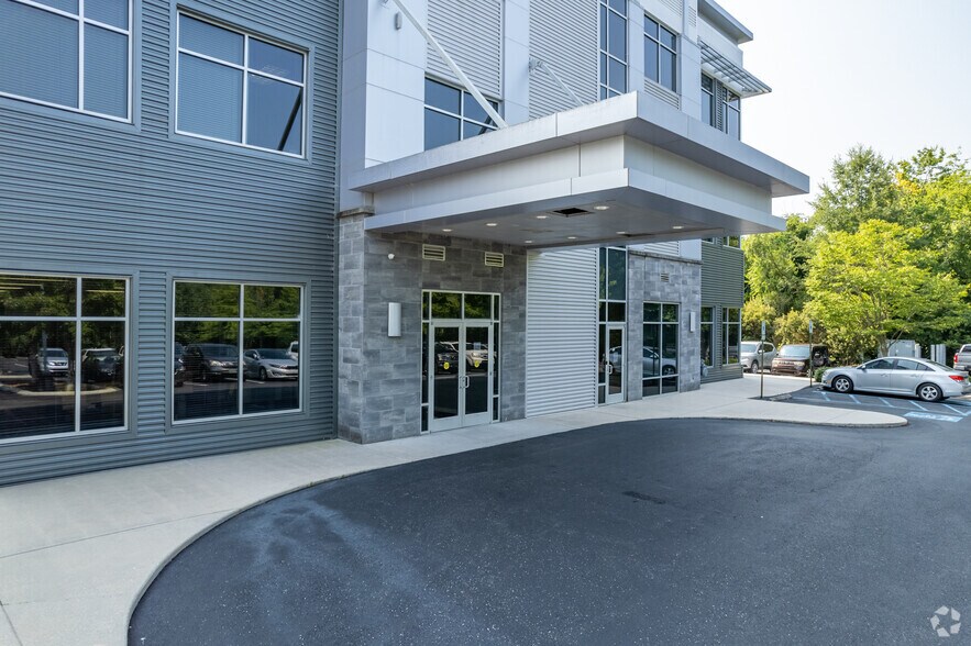 More Photos Of 7268 Jarnigan Rd, Chattanooga Hospital For Lease