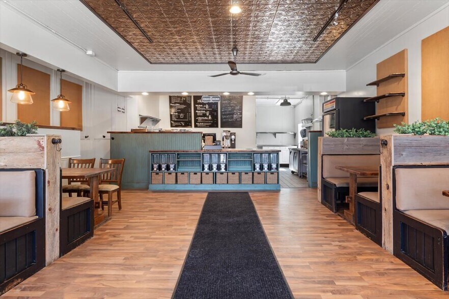More Photos Of 116 W Jessie St, Rushford Storefront Retail Residential For Sale