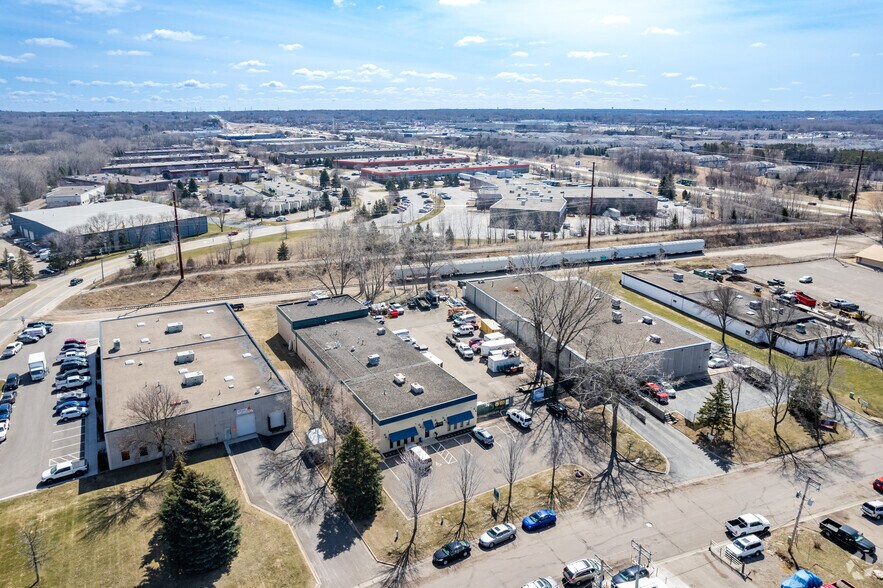 More Photos Of 3276 Fanum Rd, Vadnais Heights Service For Lease