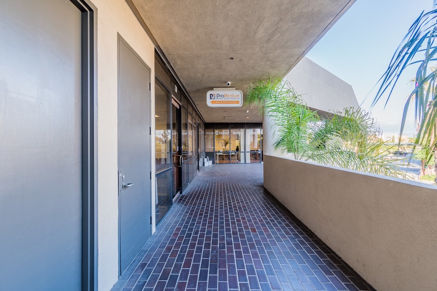 More Photos Of 12828 Harbor Blvd, Garden Grove Medical For Lease