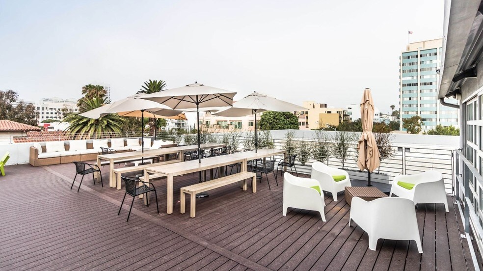 More Photos Of 604 Arizona Ave, Santa Monica Loft Creative Space For Lease